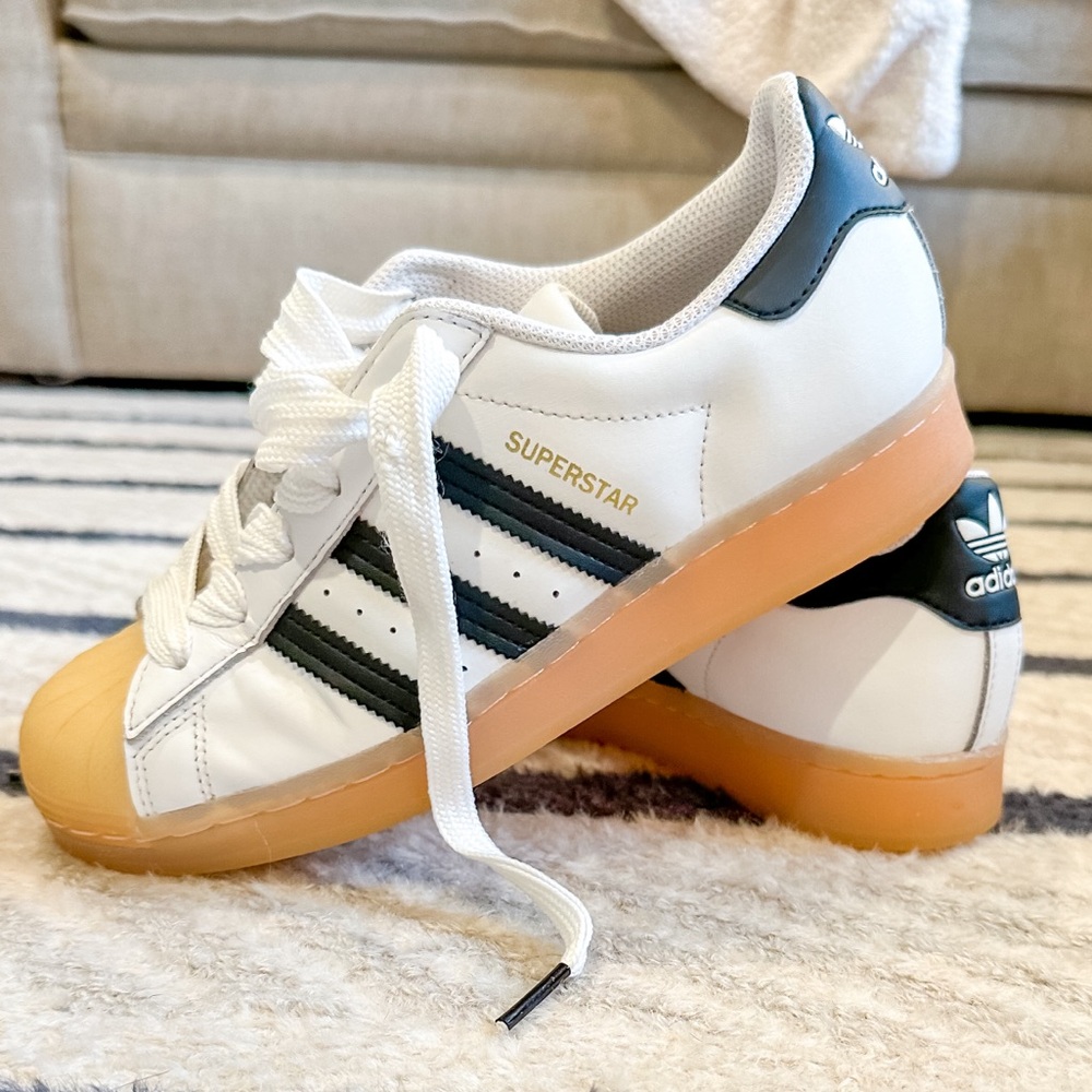 Adidas Superstar Size 6.5 Black and white with peachy pink gummy sole